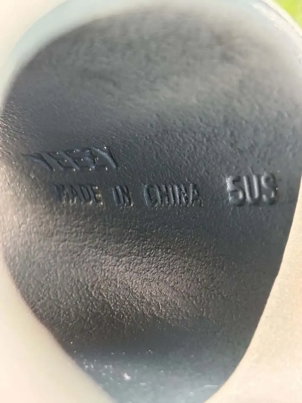 Size 5- Adidas Yeezy Slide Dark Onyx ID5103